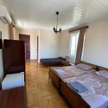 Guesthouse White Swan Kobuleti Kültér fotó