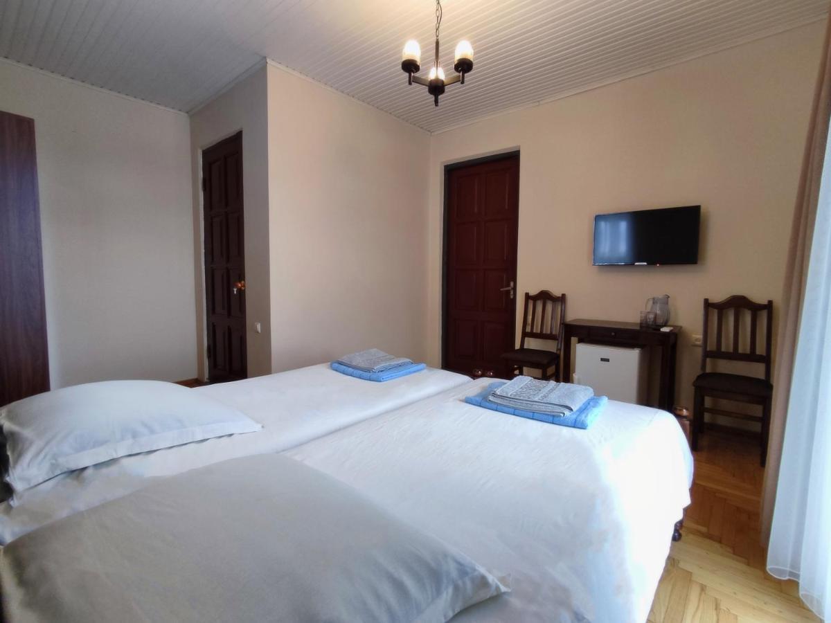 Guesthouse White Swan Kobuleti Kültér fotó