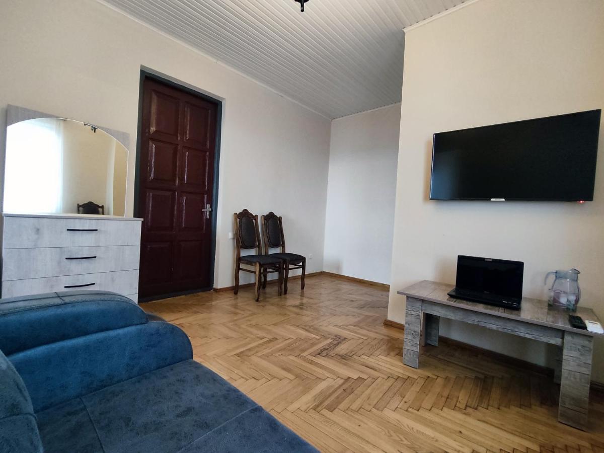 Guesthouse White Swan Kobuleti Kültér fotó