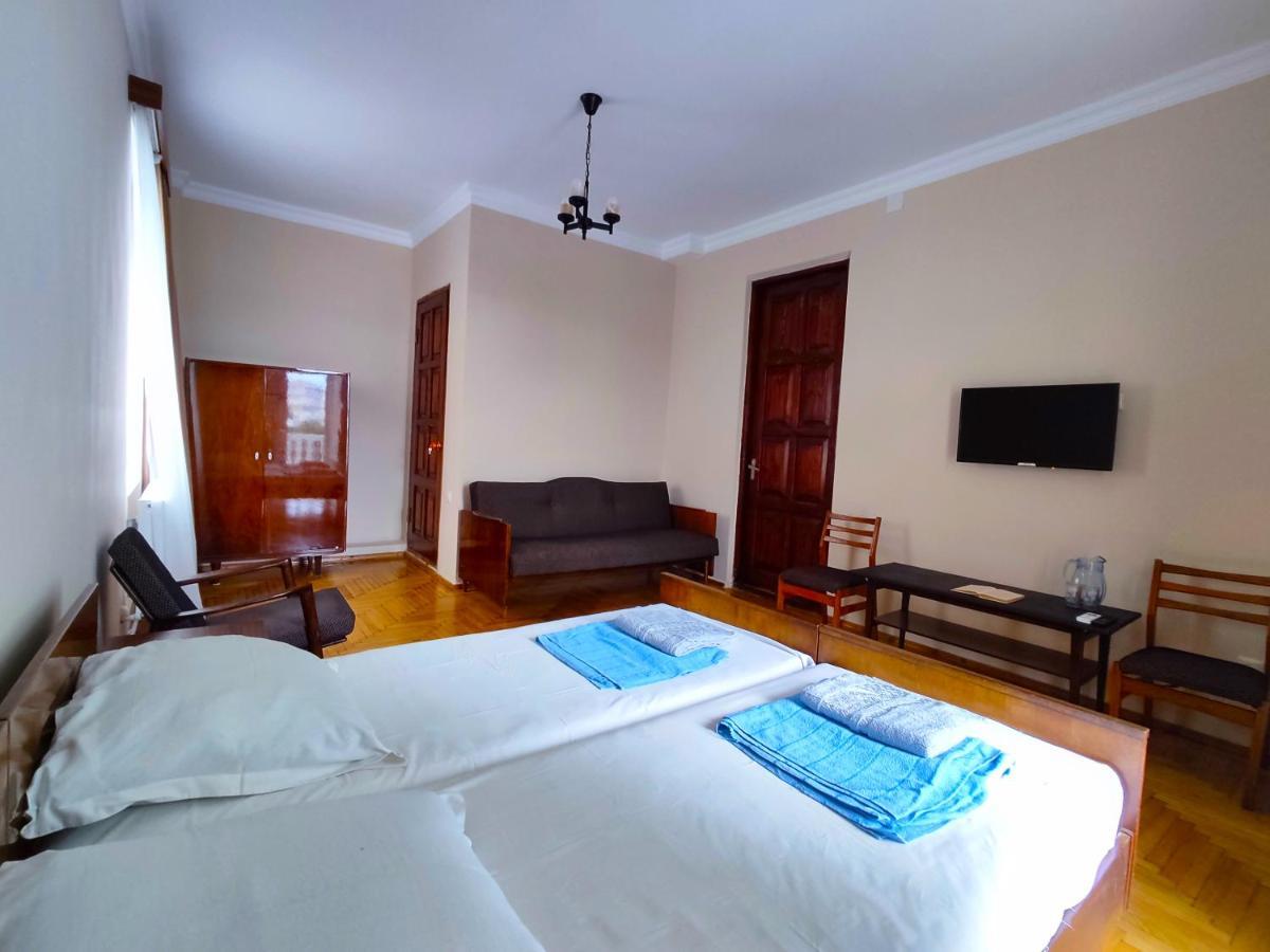 Guesthouse White Swan Kobuleti Kültér fotó