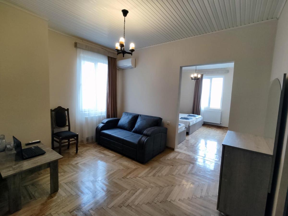 Guesthouse White Swan Kobuleti Kültér fotó