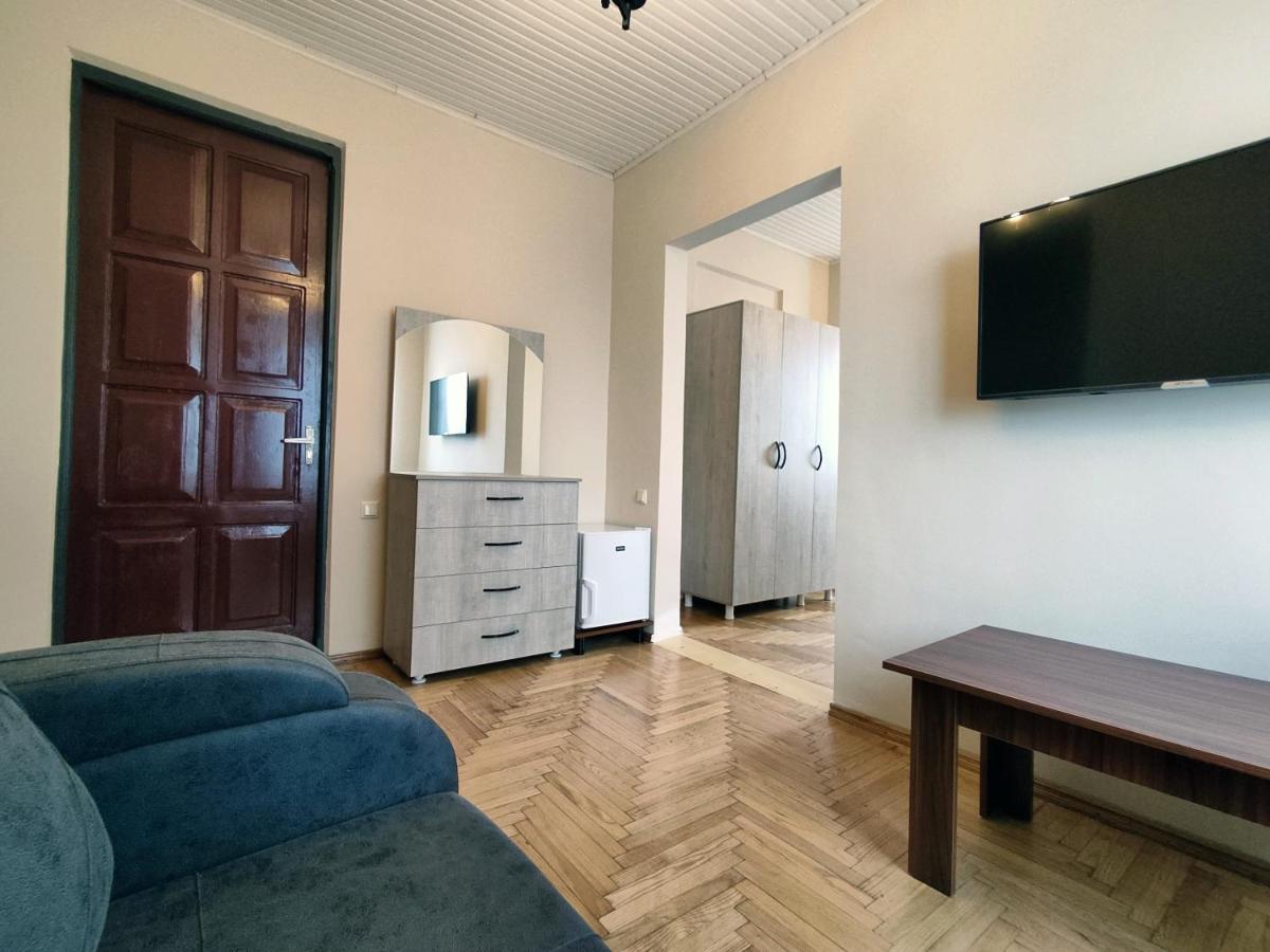 Guesthouse White Swan Kobuleti Kültér fotó