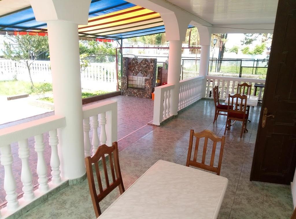 Guesthouse White Swan Kobuleti Kültér fotó