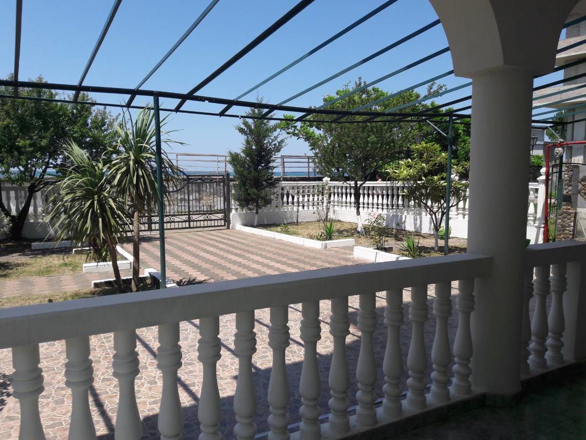 Guesthouse White Swan Kobuleti Kültér fotó