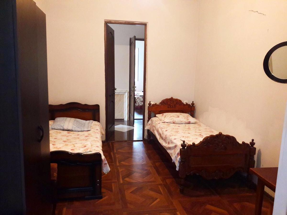 Guesthouse White Swan Kobuleti Kültér fotó